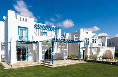 Chalet - 3 Bedrooms - 2 Bathrooms for sale in Mountain View - Ras Al Hekma - North Coast