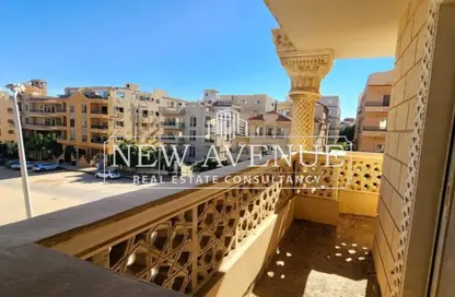 شقة - 3 غرف نوم - 2 حمامات للبيع في شارع الجزيرة - المستثمرين الجنوبية - مدينة القاهرة الجديدة - القاهرة