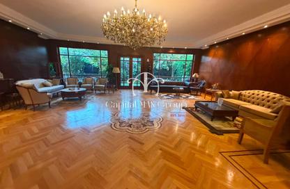 Villa - 4 - 5 for sale in Royal Maxim - 5th Settlement Compounds - The 5th Settlement - New Cairo City - Cairo
