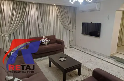 Apartment - 3 Bedrooms - 2 Bathrooms for rent in Gamal Al Din Dewidar St. - 8th Zone - Nasr City - Cairo