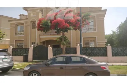 فيلا - 5 غرف نوم - 7 حمامات للايجار في جراند ريزيدنس - المستثمرين الجنوبية - مدينة القاهرة الجديدة - القاهرة