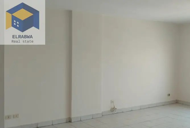 87643854 - صورة العقار 2