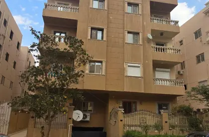 شقة - 3 غرف نوم - 2 حمامات للبيع في المجاورة الاولي - المنطقة السابعة - مدينة الشروق - القاهرة