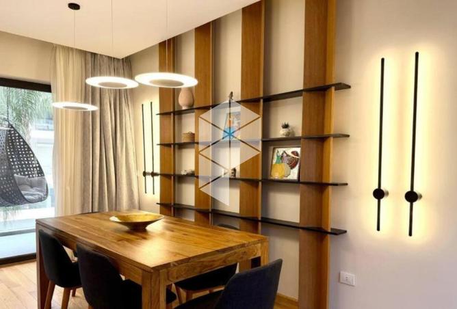 102066687 - Property Image 2