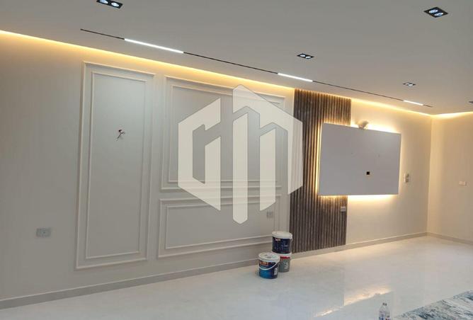 8688933 - Property Image 2