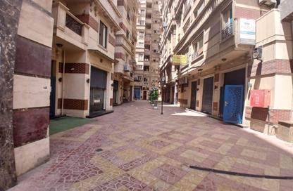 شقة - 2 غرف نوم - 1 حمام للبيع في شارع مصطفى كامل - السيوف - حي اول المنتزة - الاسكندرية