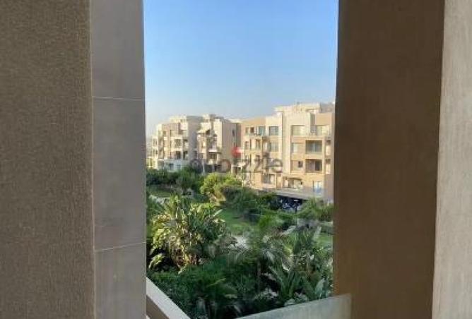 شقة بـ٣ غرف نوم في فيلدج جاردن قطامية، صورة ٣ من ٣