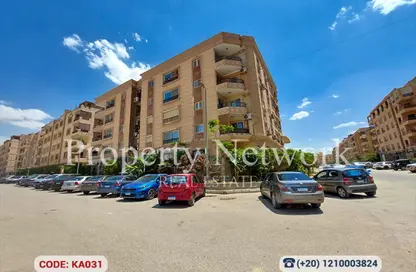 Apartment - 3 Bedrooms - 2 Bathrooms for sale in Eighth Sector - Zahraa El Maadi - Hay El Maadi - Cairo