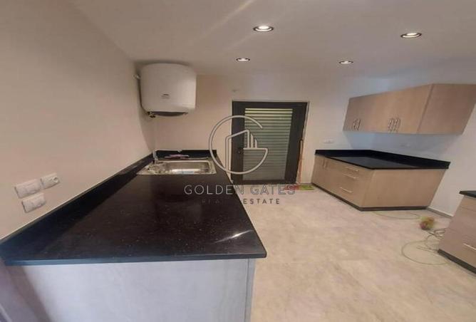 98546351 - Property Image 3