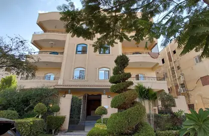 Apartment - 3 Bedrooms - 2 Bathrooms for sale in 1st Neighborhood - 9th Area - Shorouk City - Cairo