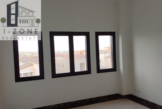 62411977 - Property Image 2