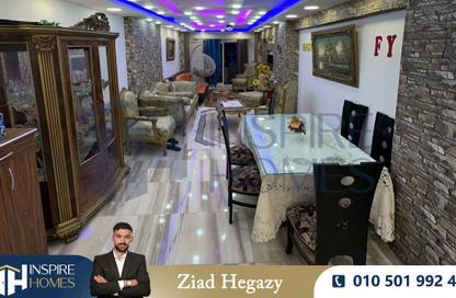 شقة - 3 غرف نوم - 1 حمام للايجار في شارع صلاح الدين شعبان - ميامي - حي اول المنتزة - الاسكندرية