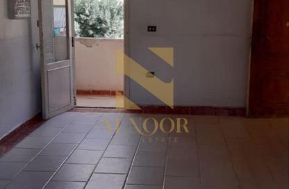 Apartment - 2 Bedrooms - 1 Bathroom for rent in Street 10 - 1st District - Sheikh Zayed City - Giza