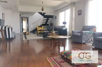 شقة - 4 غرف نوم - 4 حمامات للايجار في شارع الجبلايه - الزمالك - القاهرة شقة - 4 غرف نوم - 4 حمامات للايجار في شارع الجبلايه - الزمالك - القاهرة