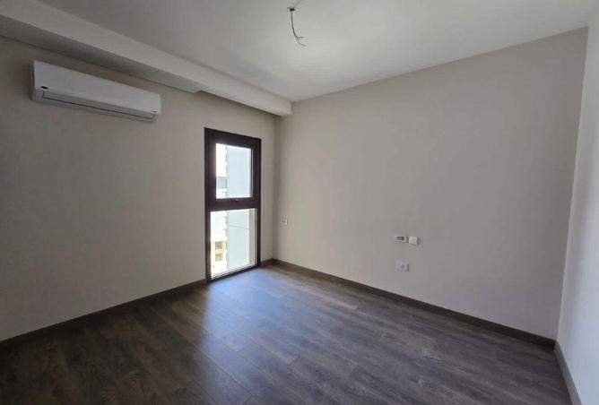 74028850 - صورة العقار 2