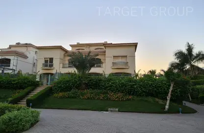 منزل مزدوج - 4 غرف نوم - 4 حمامات للبيع في الباتيو 1 - المستثمرين الشمالية - مدينة القاهرة الجديدة - القاهرة