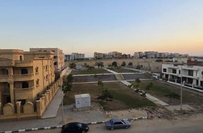 شقة - 3 غرف نوم - 3 حمامات للبيع في المجاورة الثالثة - الحي الثالث شرق - مدينة الشروق - القاهرة