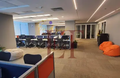 مساحات مكتبية - 4 غرف نوم - 2 حمامات للايجار في شارع مجمع البنوك - شارع التسعين الجنوبي - التجمع الخامس - مدينة القاهرة الجديدة - القاهرة