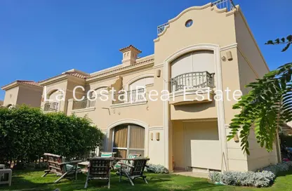 شقة - 4 غرف نوم - 4 حمامات للبيع في الباتيو 5 - الباتيو - كمبوندات الشروق - مدينة الشروق - القاهرة