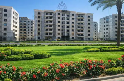 Apartment - 2 Bedrooms - 3 Bathrooms for sale in Suez Road - New Cairo City - Cairo