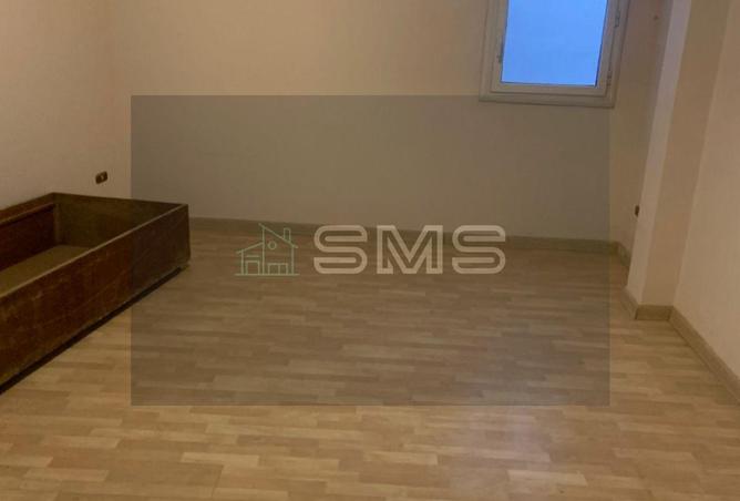 8631211 - Property Image 2