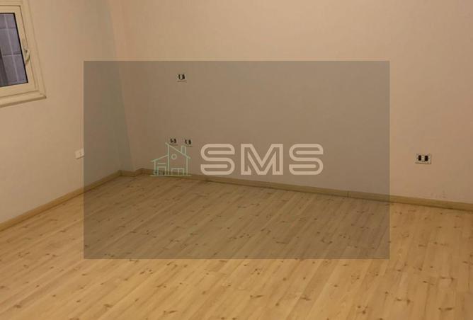 8631211 - Property Image 3