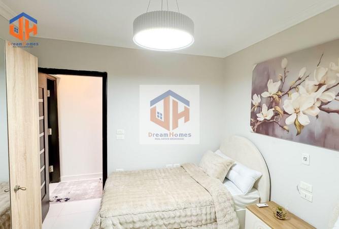 8704389 - Property Image 3