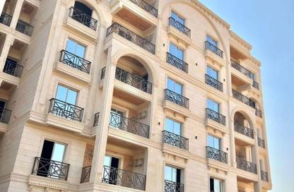 شقة - 2 غرف نوم - 3 حمامات للبيع في جاردن جيت - أشجار سيتي - طريق الواحات - مدينة 6 أكتوبر - الجيزة