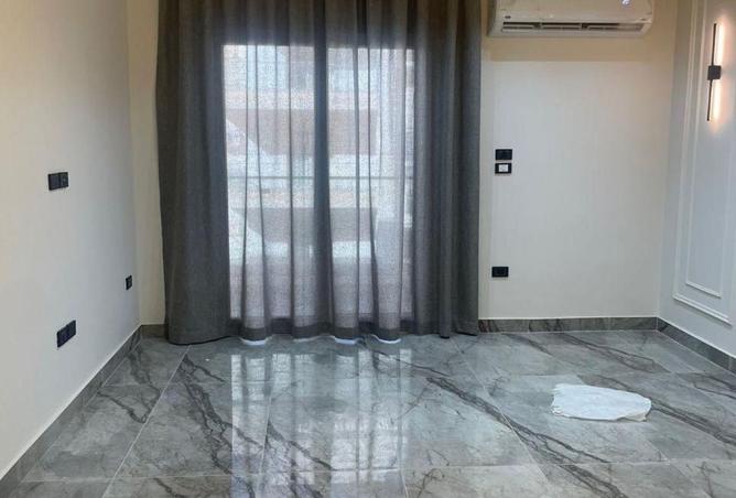 8611352 - Property Image 3