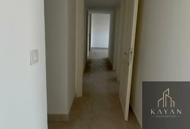 100929431 - Property Image 3