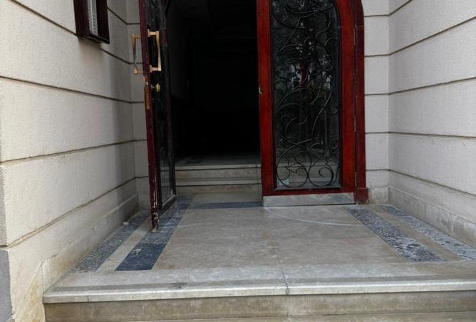 8606200 - Property Image 3