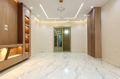 Apartment - 2 Bedrooms - 2 Bathrooms for sale in Gate 1 - Khofo - Hadayek El Ahram - Giza