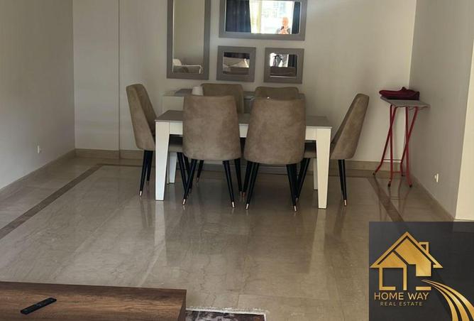 56002557 - Property Image 2