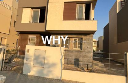 Villa - 3 Bedrooms - 4 Bathrooms for sale in Palm Hills New Cairo - 5th Settlement Compounds - The 5th Settlement - New Cairo City - Cairo