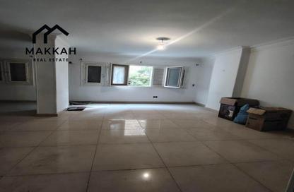 Apartment - 3 Bedrooms - 1 Bathroom for rent in Salah Salem St. - Roxy - Heliopolis - Masr El Gedida - Cairo