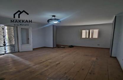 Apartment - 3 Bedrooms - 1 Bathroom for rent in Salah Salem St. - Roxy - Heliopolis - Masr El Gedida - Cairo