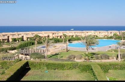 منزل مزدوج - 4 غرف نوم - 5 حمامات للبيع في تلال السخنة - العين السخنة - السويس