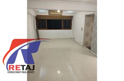 Apartment - 2 Bedrooms - 1 Bathroom for sale in Makram Ebeid St. - 6th Zone - Nasr City - Cairo