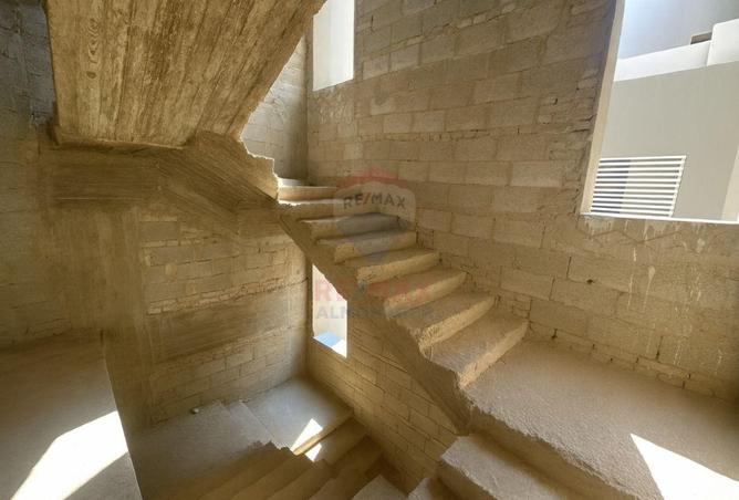 8720676 - Property Image 2