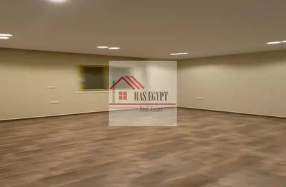 Apartment - 3 Bedrooms - 3 Bathrooms for sale in Gameat Al Dewal Al Arabeya St. - Mohandessin - Giza