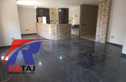 Apartment - 3 Bedrooms - 2 Bathrooms for rent in Gamal Abdel Nasser Axis - The 3rd Settlement - New Cairo City - Cairo