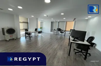 Full Floor - Studio - 3 Bathrooms for rent in Al Laselky St. - El Laselky - New Maadi - Hay El Maadi - Cairo