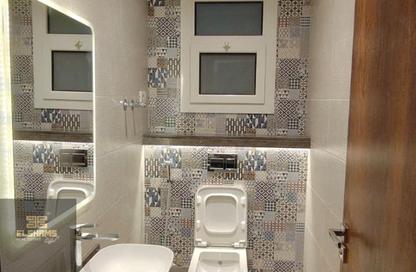 Apartment - 3 Bedrooms - 3 Bathrooms for rent in South Lotus - El Lotus - New Cairo City - Cairo