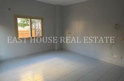 Apartment - 2 Bedrooms - 1 Bathroom for rent in South Investors Area - New Cairo City - Cairo