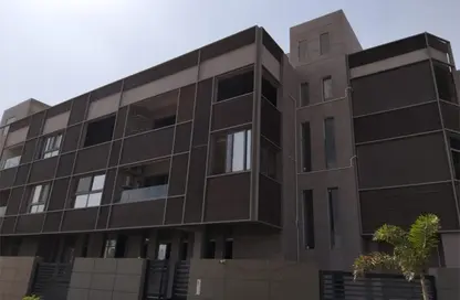 Apartment - 3 Bedrooms - 3 Bathrooms for sale in West Golf - El Katameya Compounds - El Katameya - New Cairo City - Cairo