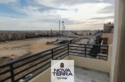 شقة - 3 غرف نوم - 2 حمامات للبيع في شارع 20 - الحي الحادي عشر - الشيخ زايد - الجيزة