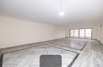 Office Space - 3 Bedrooms - 3 Bathrooms for rent in Al Ekbal St. - Laurent - Hay Sharq - Alexandria