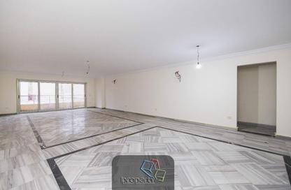 Office Space - 3 Bedrooms - 3 Bathrooms for rent in Al Ekbal St. - Laurent - Hay Sharq - Alexandria