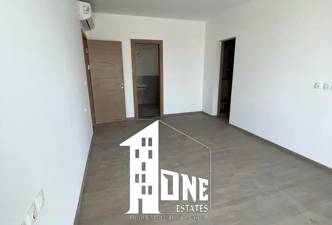 110746783 - Property Image 2