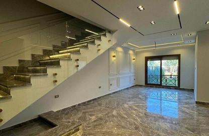 Villa - 5 Bedrooms - 5 Bathrooms for sale in Palm Hills New Cairo - 5th Settlement Compounds - The 5th Settlement - New Cairo City - Cairo